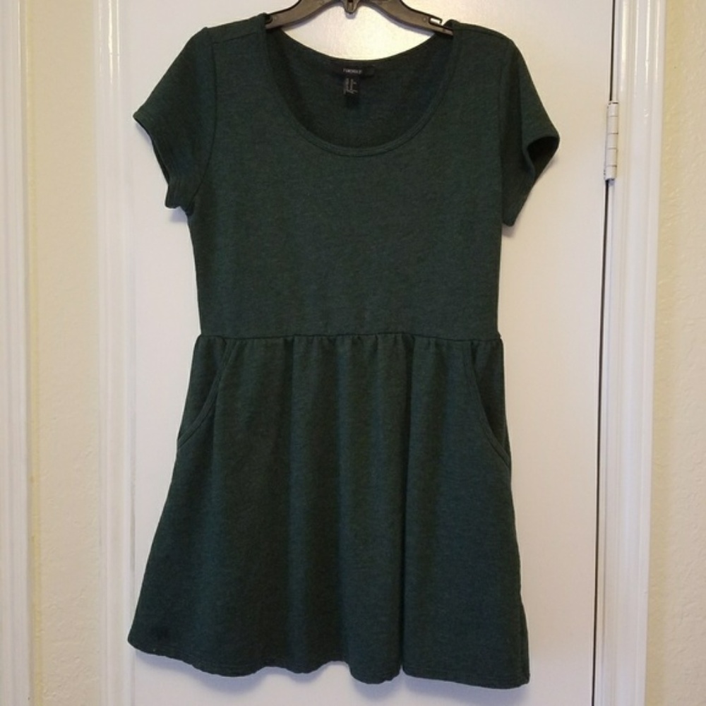 Forever 21 GREEN Fit and Flare Dress w/ Pockets!